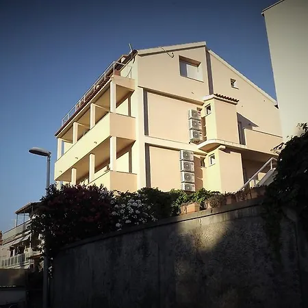 Guest house Vujevic 3*