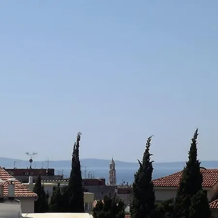 Vujevic 3* ספליט