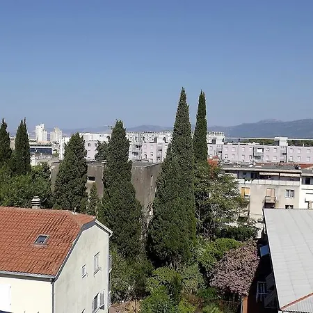 Vujevic בית הארחה